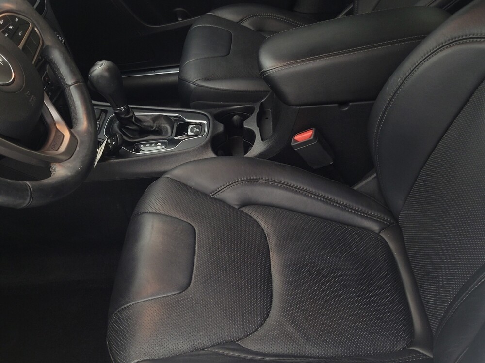 2019 Jeep Cherokee in Lakeland, FL 33815 - 18059506 17