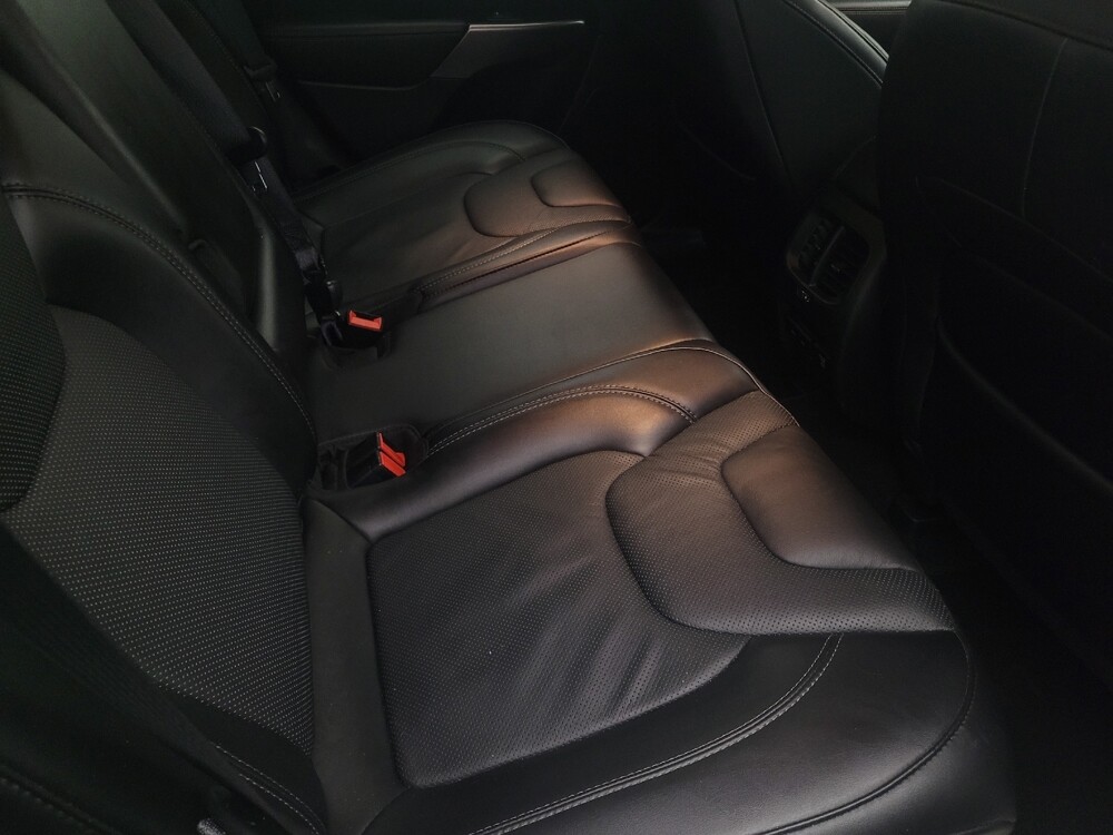 2019 Jeep Cherokee in Lakeland, FL 33815 - 18059506 19