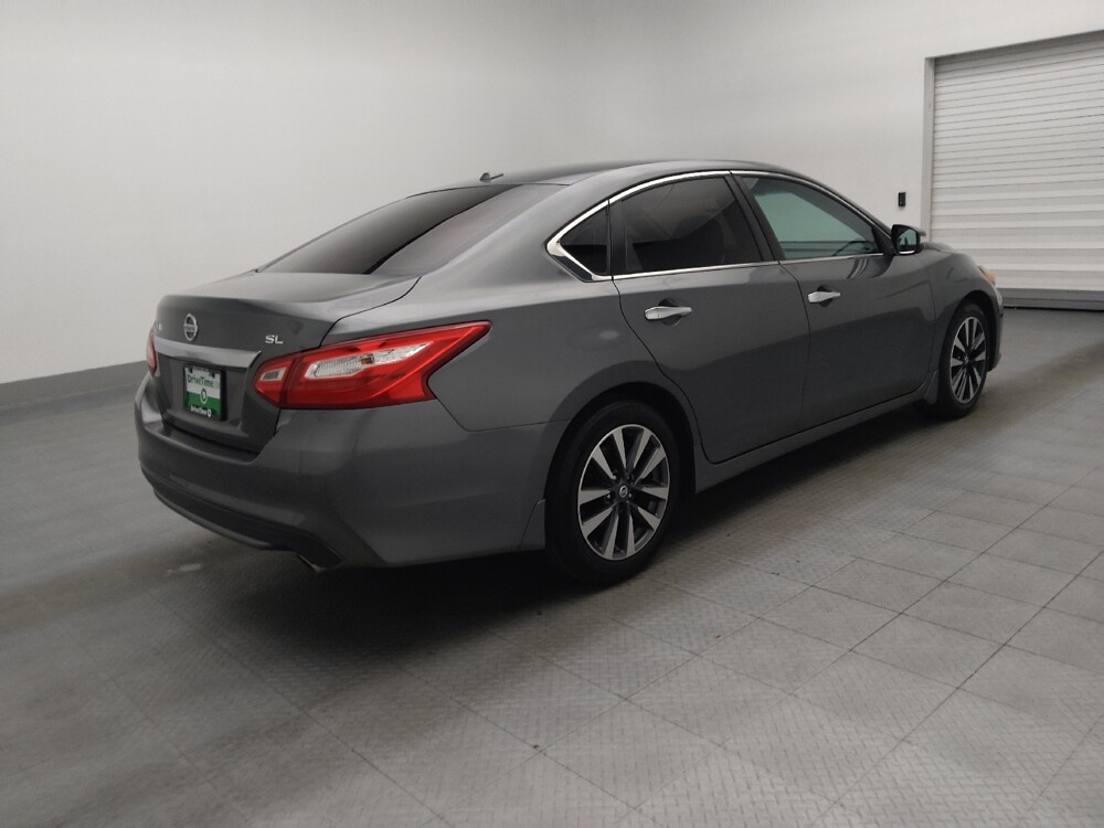 2017 Nissan Altima in Kissimmee, FL 34744 - 18059520 10