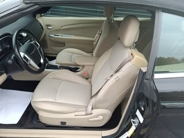 2011 Chrysler 200 in DuBois, PA 15801 - 18059697 4