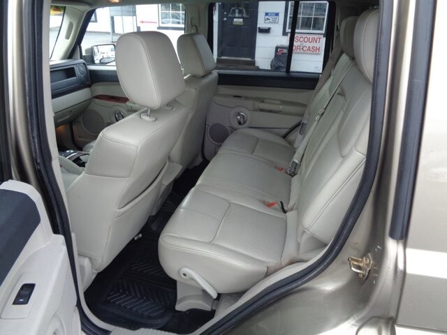 2006 Jeep Commander in Lebanon, TN 37087-3302 - 18059702 6