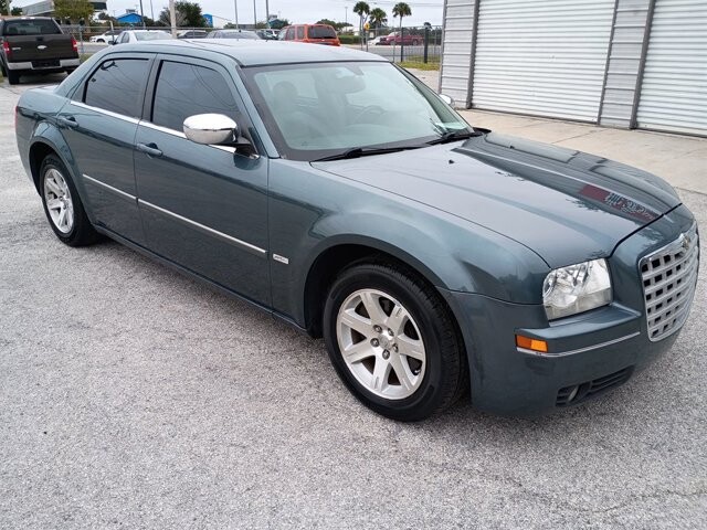 2006 Chrysler 300 in Hudson, FL 34669 - 18059724 2