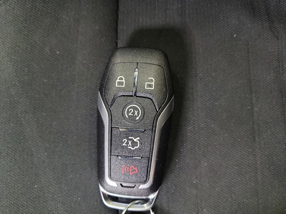 2017 Ford Mustang in Tampa, FL 33612 - 18059904 32