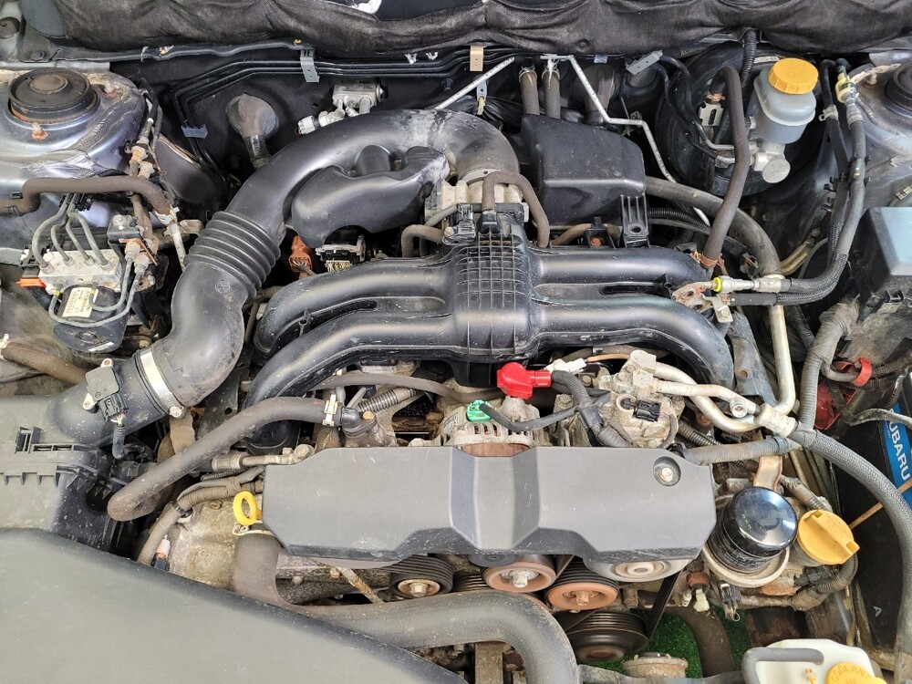 2014 Subaru Legacy in Cincinnati, OH 45255 - 18059911 30