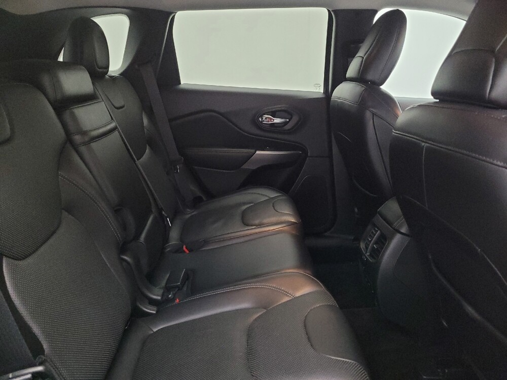 2019 Jeep Cherokee in Maple Heights, OH 44137 - 18059916 19