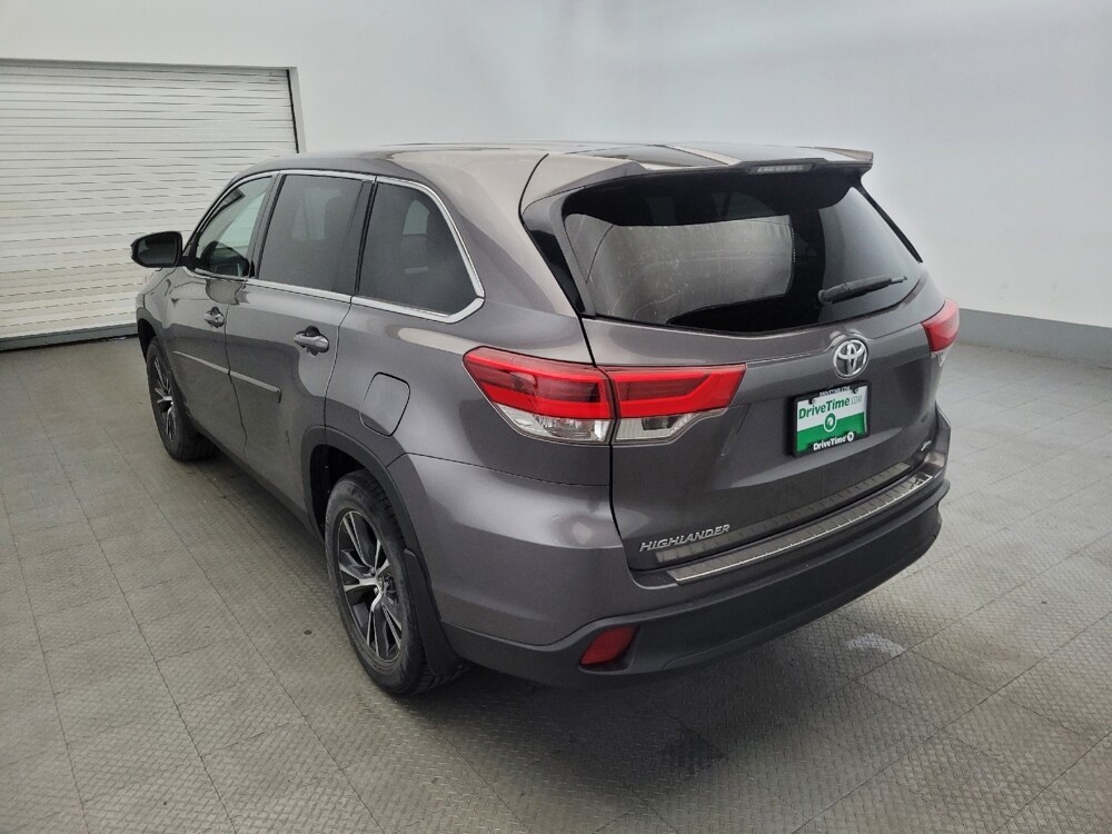 2019 Toyota Highlander in Temple Hills, MD 20746 - 18059925 5