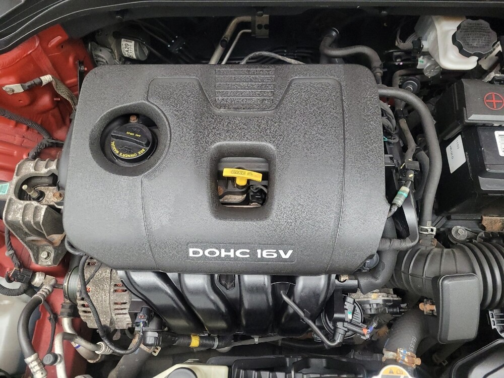 2017 Hyundai Elantra in Des Moines, IA 50310 - 18059942 30