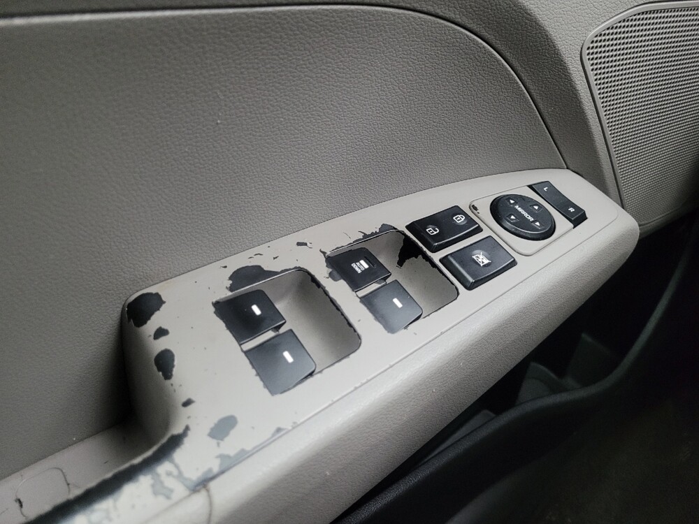 2017 Hyundai Elantra in Des Moines, IA 50310 - 18059942 27