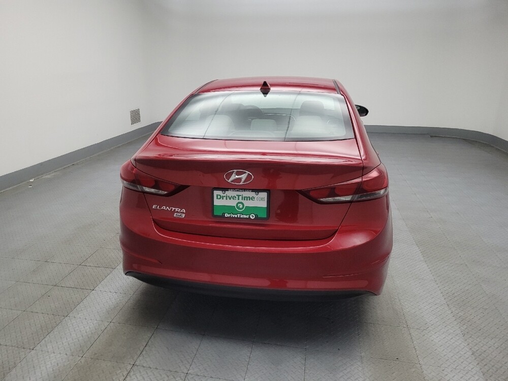 2017 Hyundai Elantra in Des Moines, IA 50310 - 18059942 7