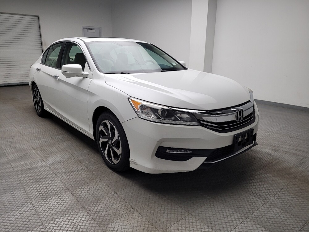 2017 Honda Accord in Eastpointe, MI 48021 - 18059950 13