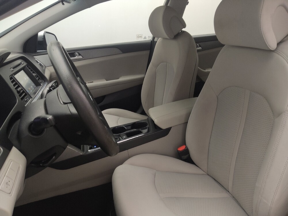 2016 Hyundai Sonata in Ocala, FL 34471 - 18059978 17