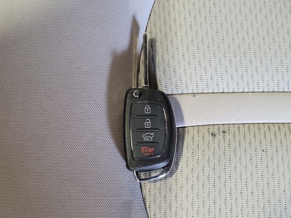 2016 Hyundai Sonata in Ocala, FL 34471 - 18059978 32