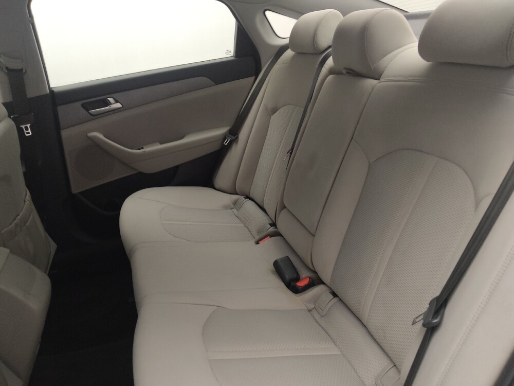 2016 Hyundai Sonata in Ocala, FL 34471 - 18059978 18