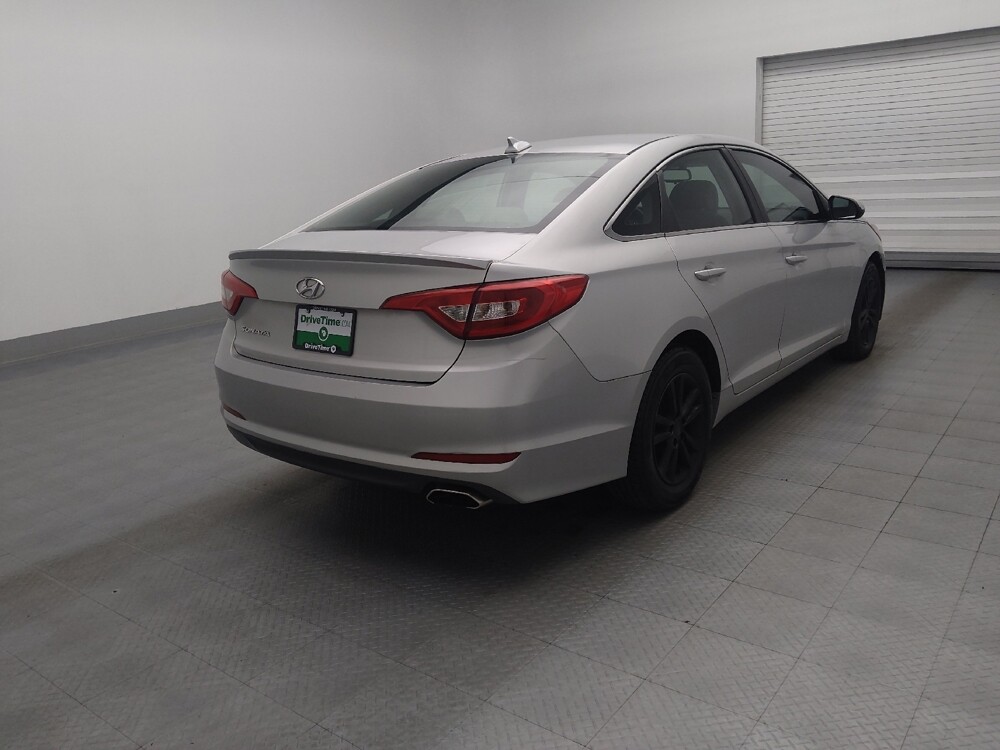 2016 Hyundai Sonata in Ocala, FL 34471 - 18059978 9