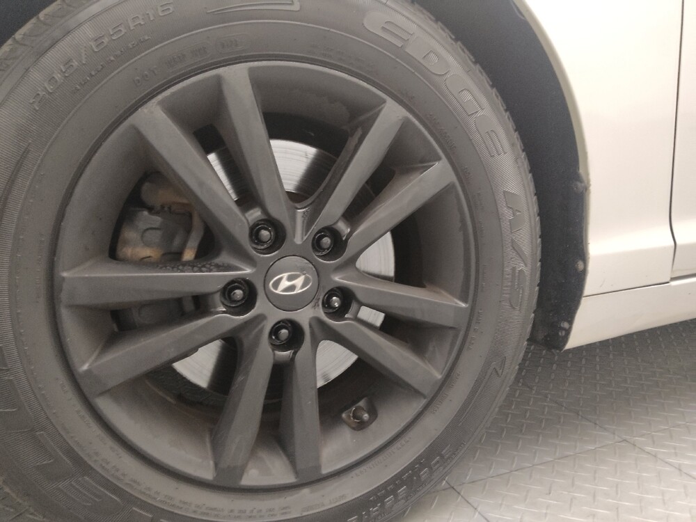 2016 Hyundai Sonata in Ocala, FL 34471 - 18059978 31