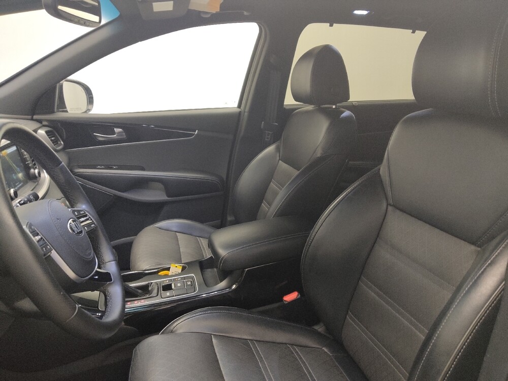 2019 Kia Sorento in Stone Mountain, GA 30083 - 18060156 17