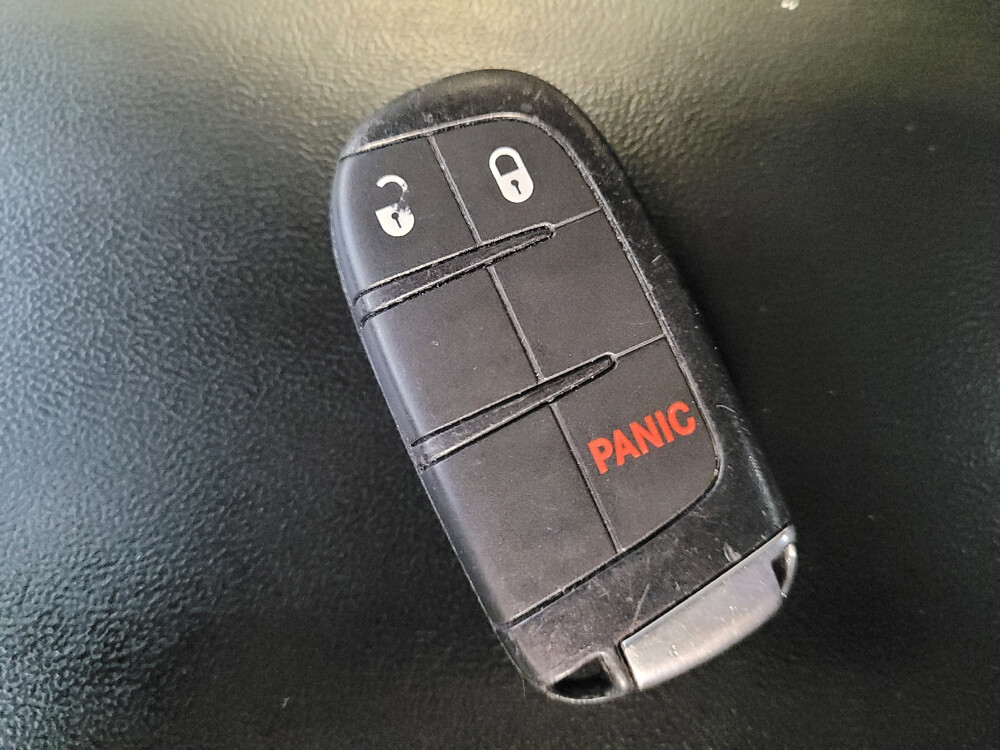 2018 Dodge Journey in Columbia, SC 29210 - 18060250 32