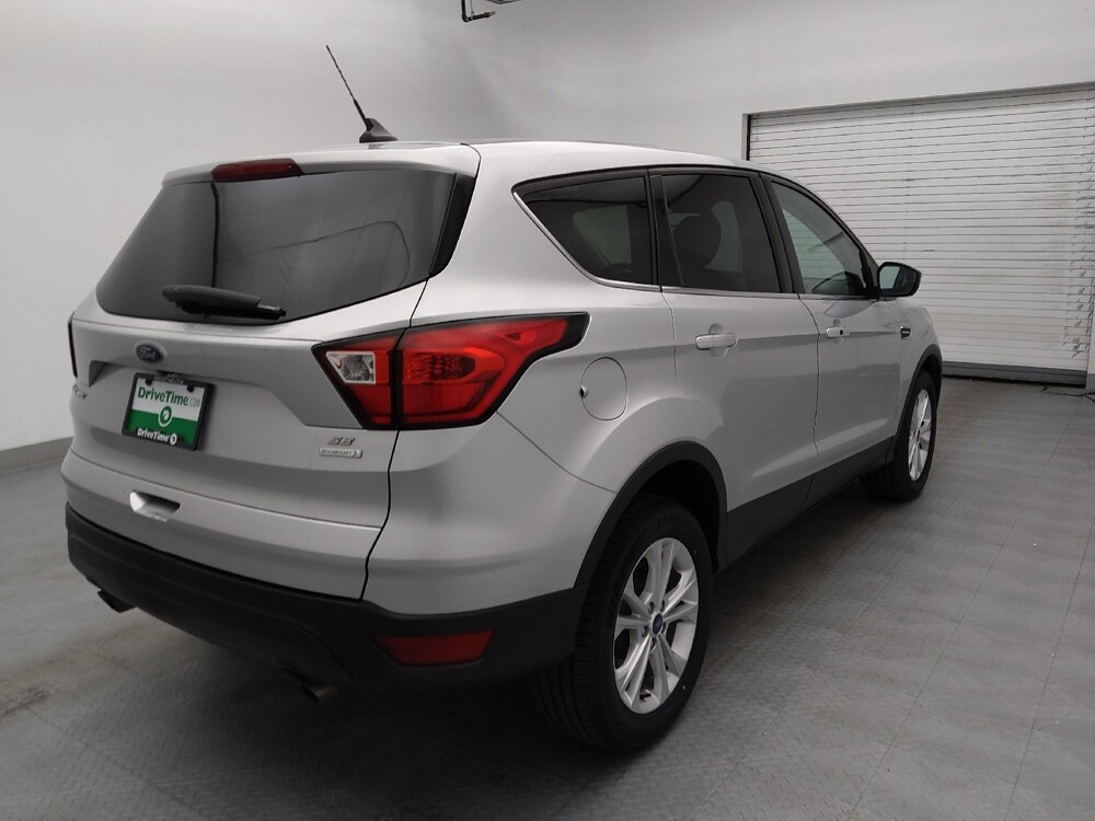 2019 Ford Escape in Conway, SC 29526 - 18060266 9