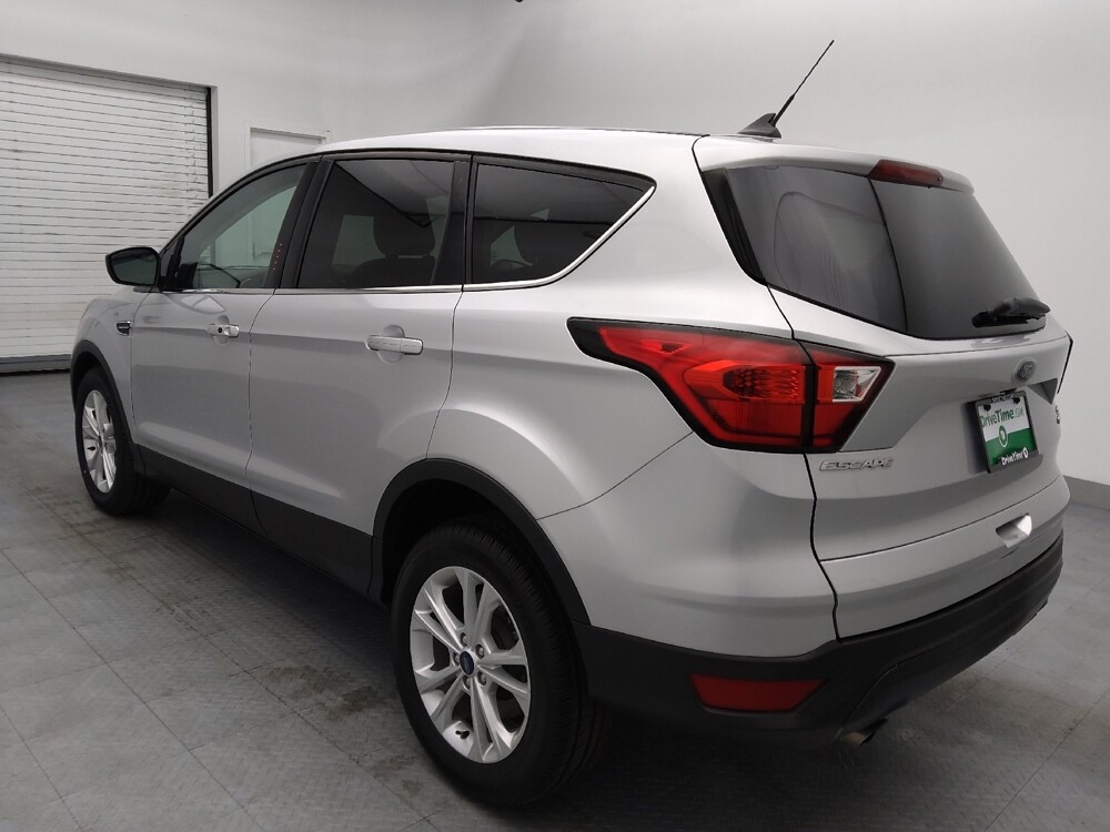 2019 Ford Escape in Conway, SC 29526 - 18060266 3