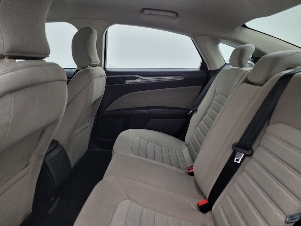 2019 Ford Fusion in Miamisburg, OH 45342 - 18060290 18