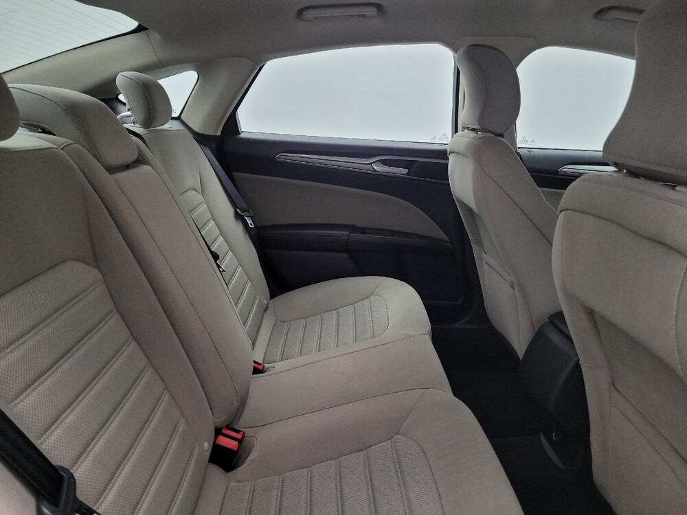 2019 Ford Fusion in Miamisburg, OH 45342 - 18060290 19