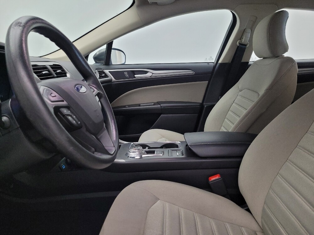 2019 Ford Fusion in Miamisburg, OH 45342 - 18060290 17