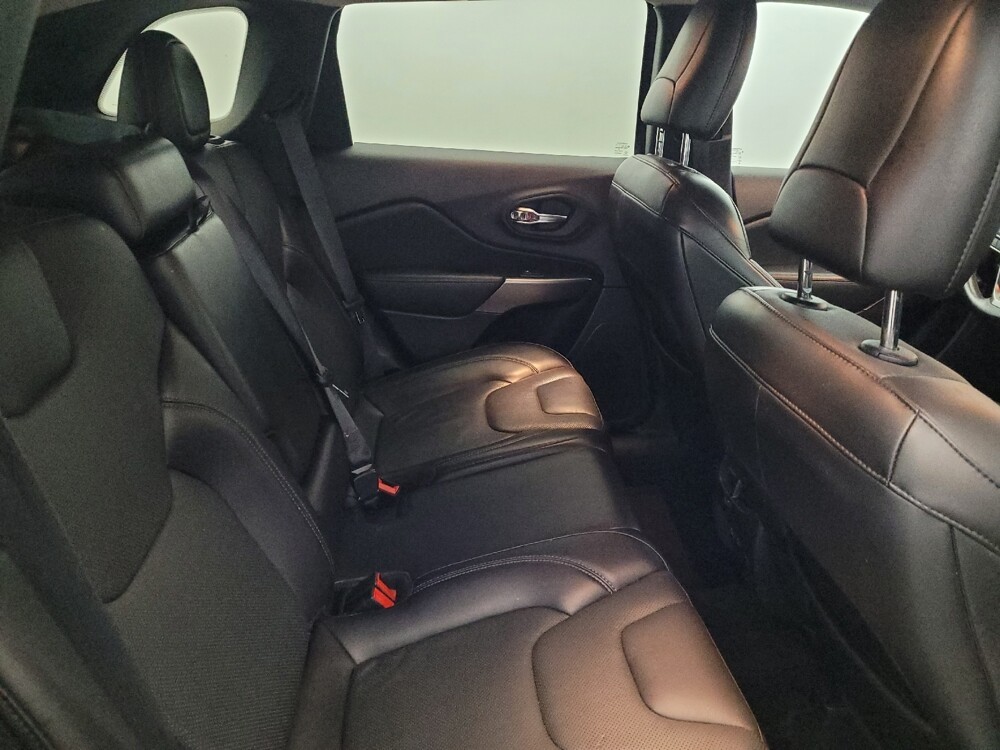 2021 Jeep Cherokee in Glen Burnie, MD 21061 - 18060302 19