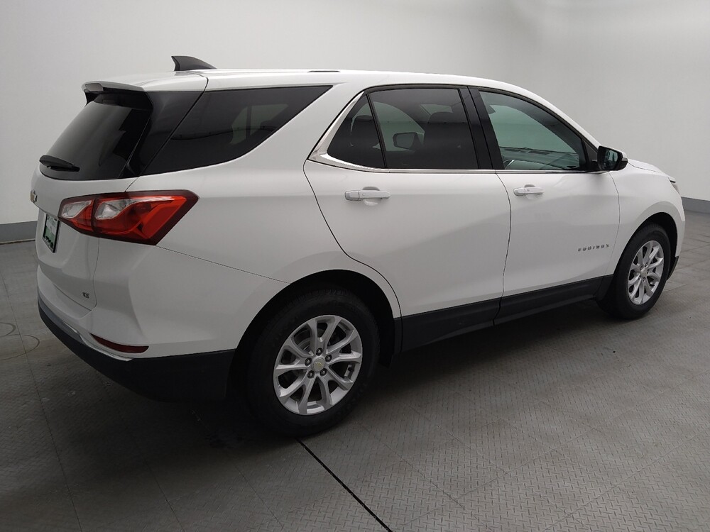 2018 Chevrolet Equinox in Topeka, KS 66611 - 18060313 10