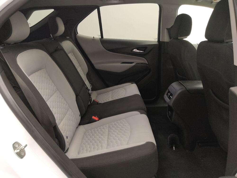 2018 Chevrolet Equinox in Topeka, KS 66611 - 18060313 19