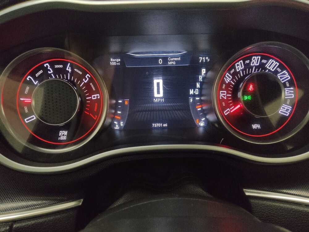 2015 Dodge Challenger in Lombard, IL 60148 - 18060323 23