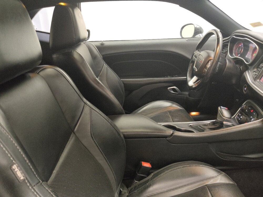 2015 Dodge Challenger in Lombard, IL 60148 - 18060323 21