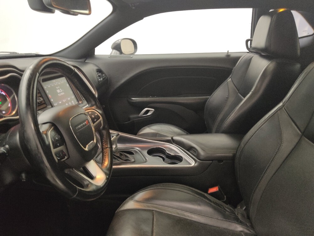 2015 Dodge Challenger in Lombard, IL 60148 - 18060323 17