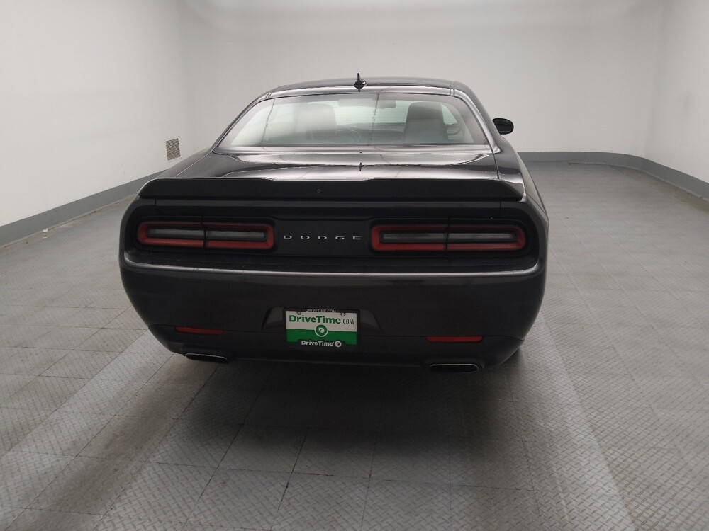 2015 Dodge Challenger in Lombard, IL 60148 - 18060323 7