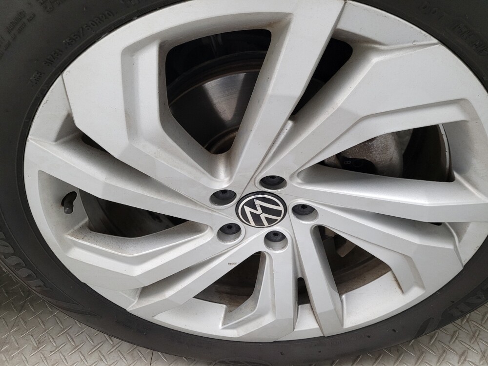 2020 Volkswagen Atlas in Eastpointe, MI 48021 - 18060326 31