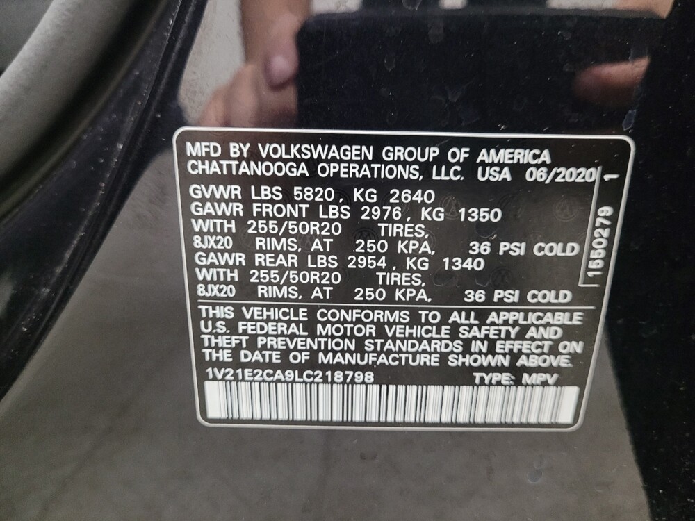 2020 Volkswagen Atlas in Eastpointe, MI 48021 - 18060326 33