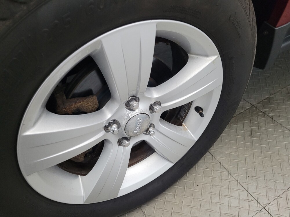 2014 Jeep Compass in Glen Burnie, MD 21061 - 18060331 31