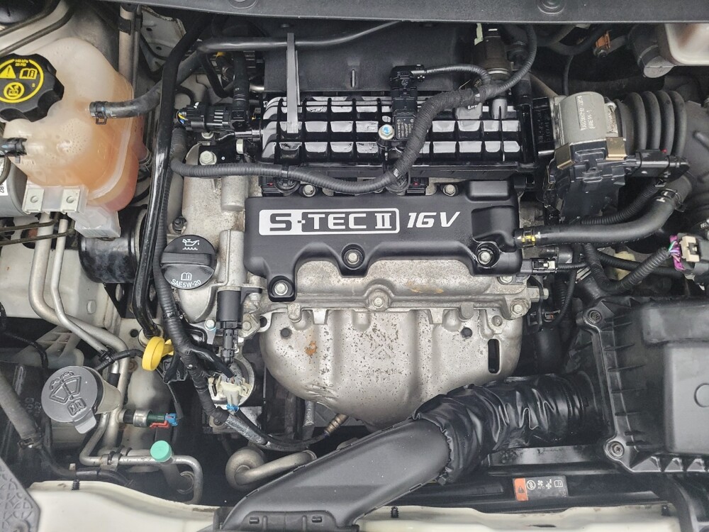 2015 Chevrolet Spark in Memphis, TN 38115 - 18060370 30