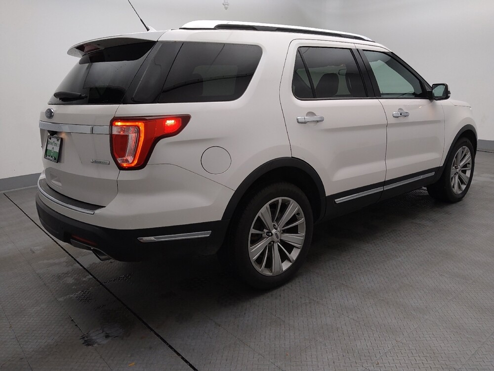 2019 Ford Explorer in St. Louis, MO 63136 - 18060391 10