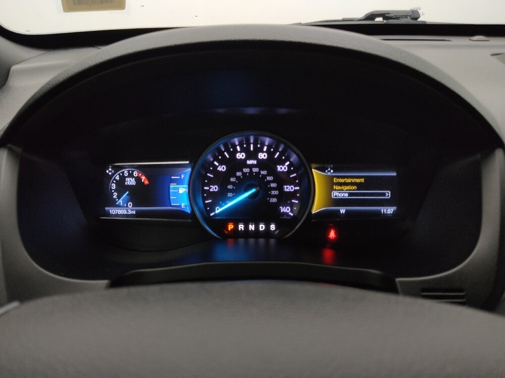 2019 Ford Explorer in St. Louis, MO 63136 - 18060391 23