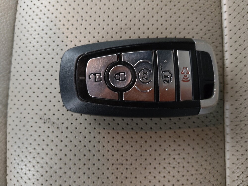 2019 Ford Explorer in St. Louis, MO 63136 - 18060391 32