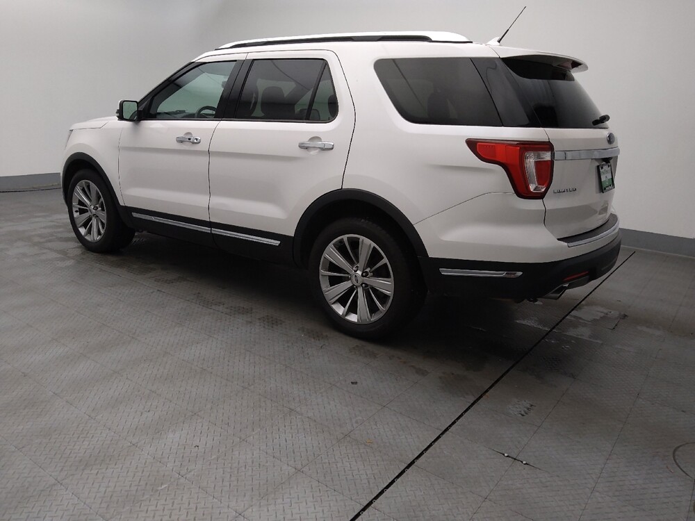 2019 Ford Explorer in St. Louis, MO 63136 - 18060391 3