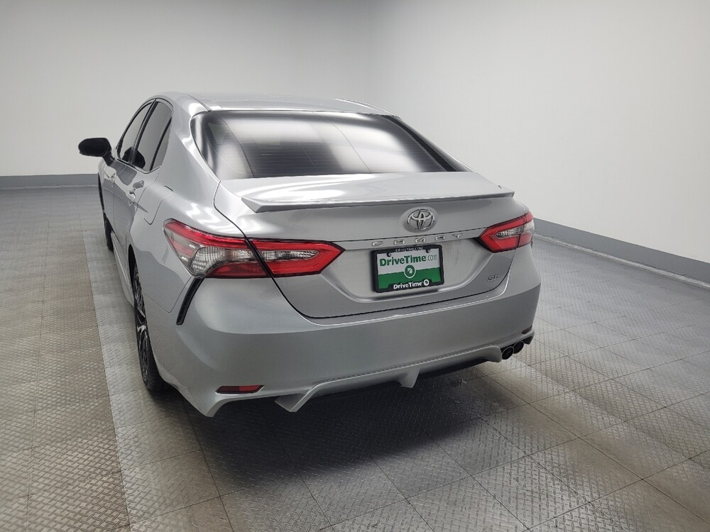 2018 Toyota Camry in Highland, IN 46322 - 18060440 6