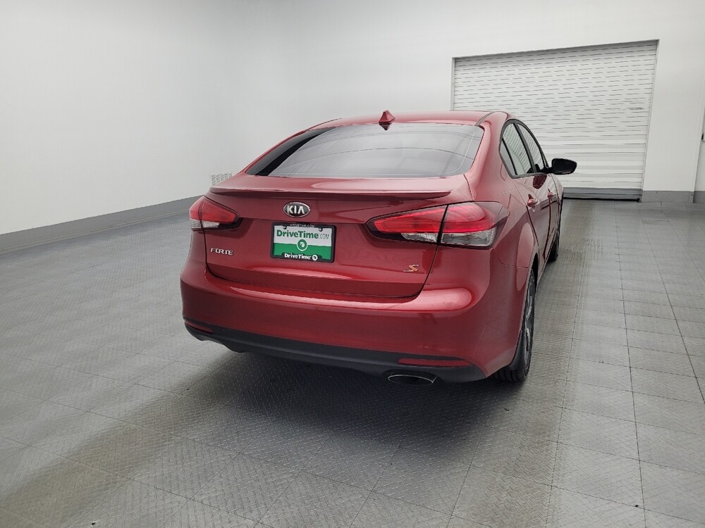 2018 Kia Forte in Orlando, FL 32808 - 18060453 7