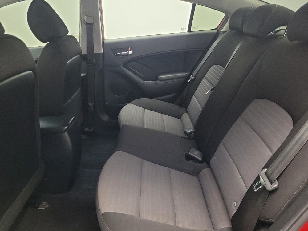 2018 Kia Forte in Orlando, FL 32808 - 18060453 18