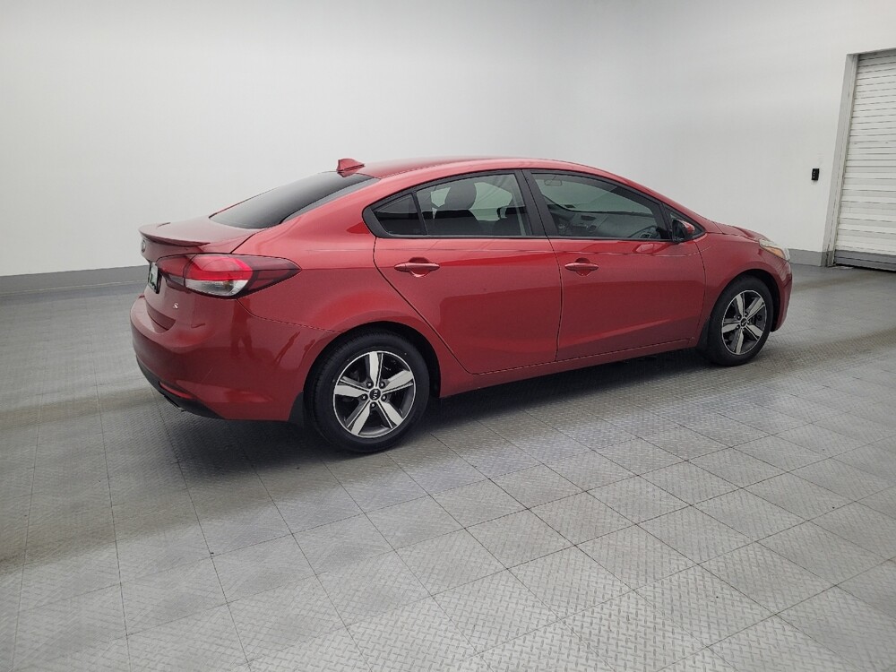 2018 Kia Forte in Orlando, FL 32808 - 18060453 10