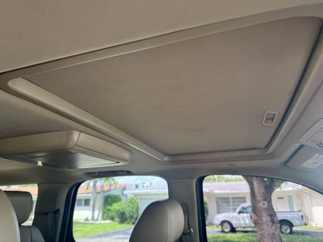 2013 Chevrolet Tahoe in Hollywood, FL 33023-1906 - 18060478 21