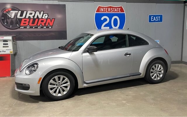 2013 Volkswagen Beetle in Conyers, GA 30094 - 18060486 3