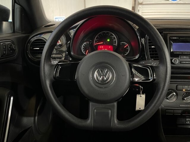 2013 Volkswagen Beetle in Conyers, GA 30094 - 18060486 12