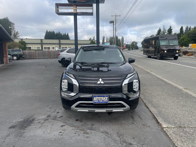 2022 Mitsubishi Outlander in Mount Vernon, WA 98273 - 18060492 2