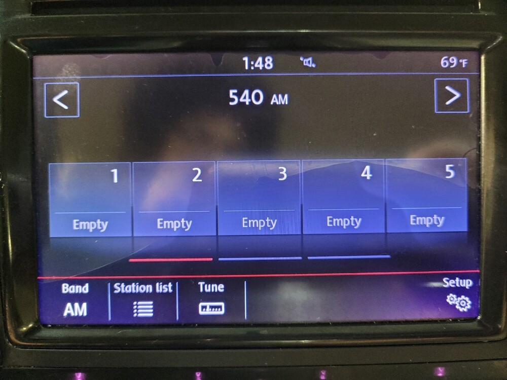 2017 Volkswagen Passat in Winston-Salem, NC 27103 - 18060626 25